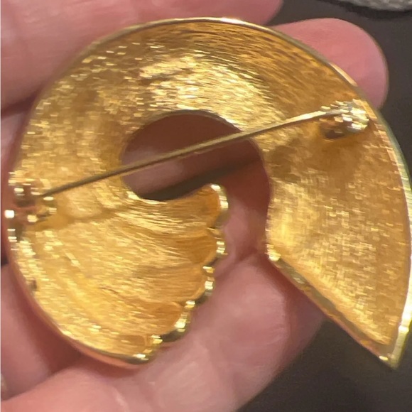 Vintage Christian Dior Gold Toned Swirl Rhinestone Brooch Pin - Picture 5 of 6